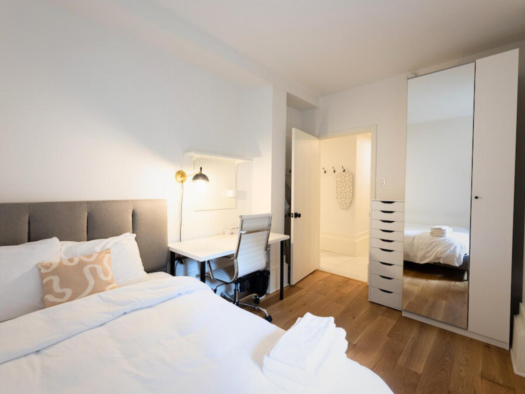 Ch-apartments, Downtown Montreal